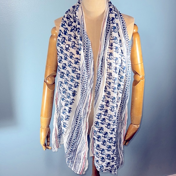 Summer light shawl - Picture 9 of 15